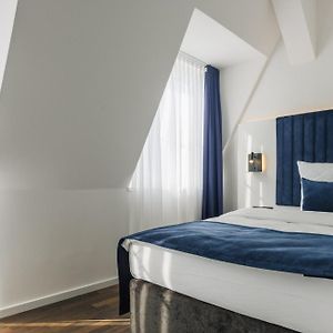 Deluxe Zimmer mit Kingsize-Bett